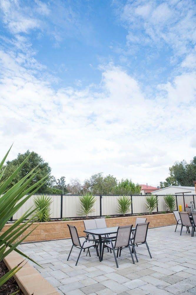 Charleville Motel 3* Charleville